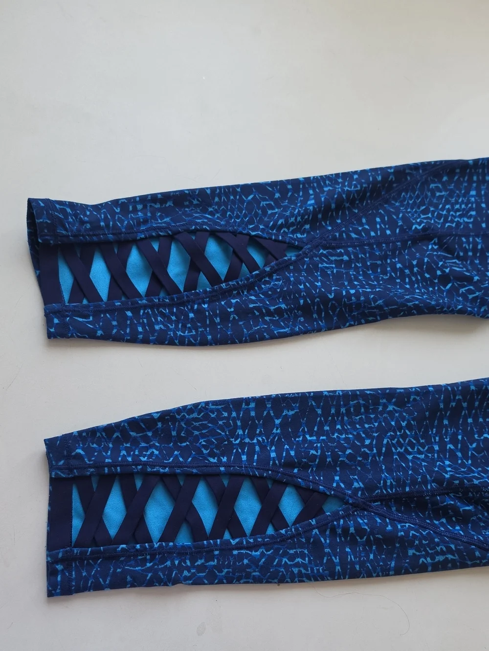 Lululemon Pants Women 8 Blue Pure Practice Pant 25